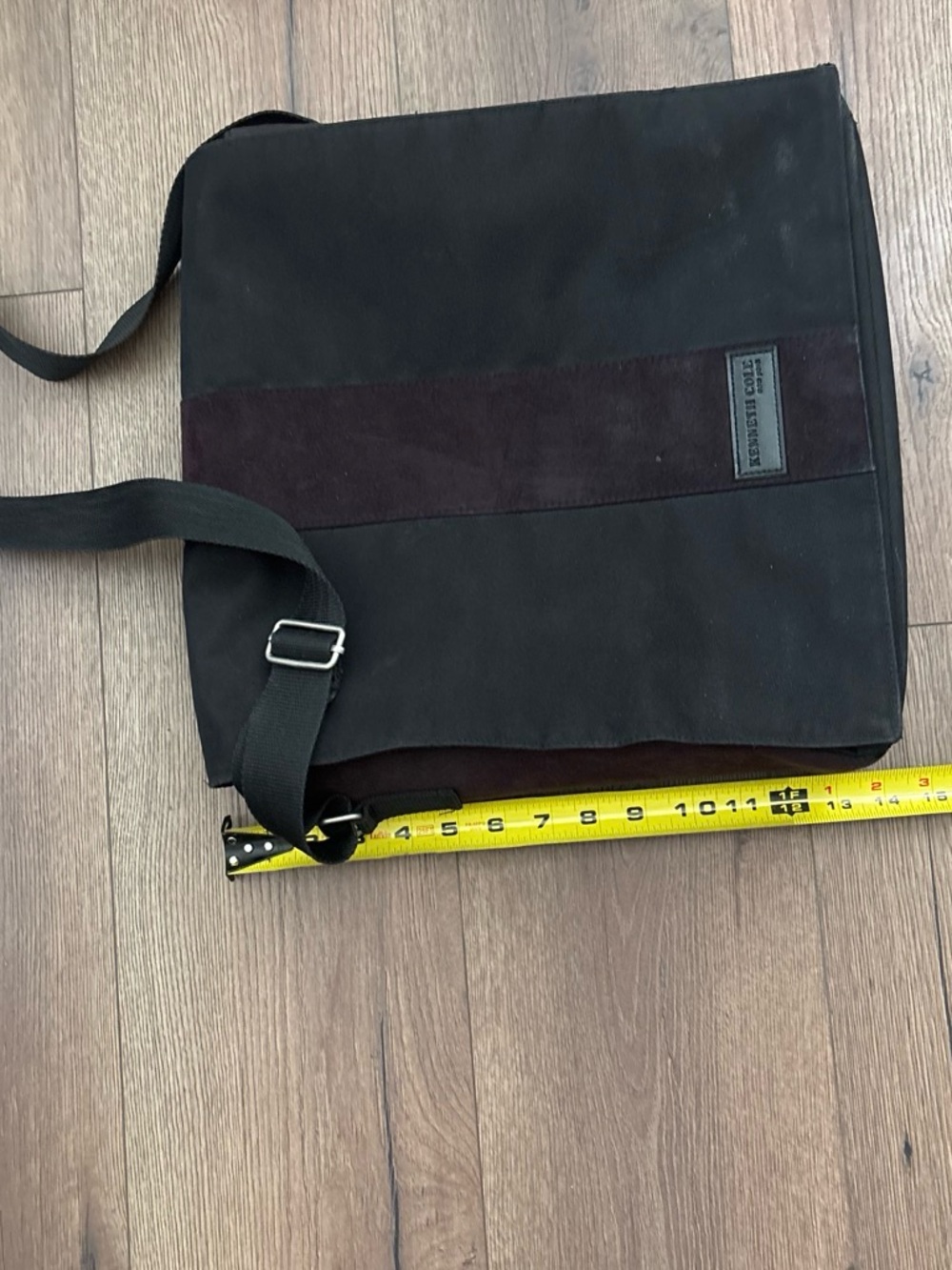 Kenneth Cole Black Messenger Bag with Dark Black Stripe - Picture 3 of 5